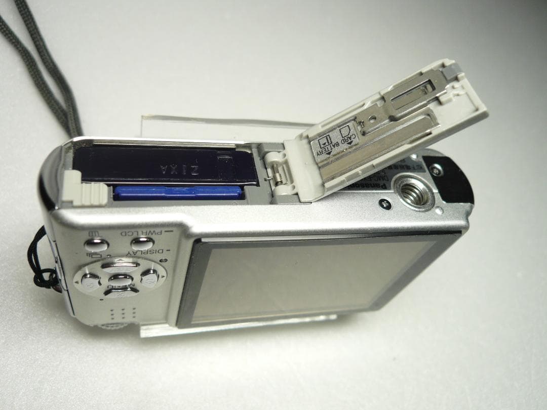 LUMIX★DMC-FX9⭐️極美品⭕️箱入完品⭕️安心の実働品★シルバー