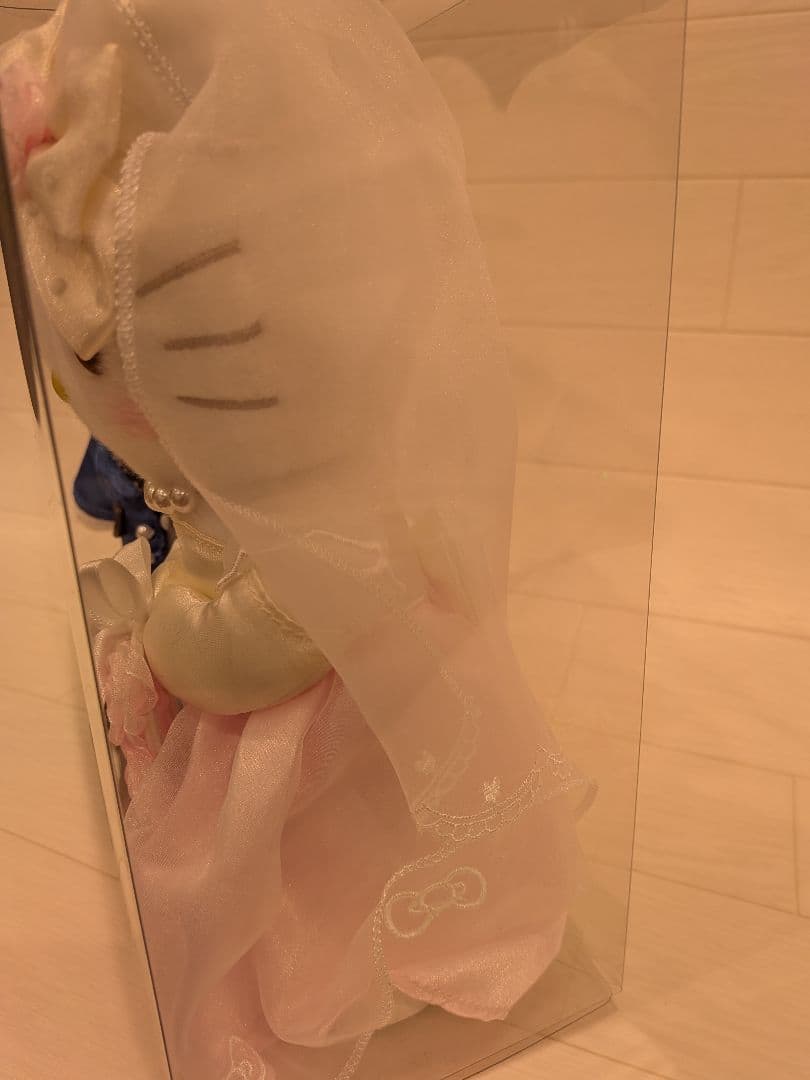 激レア　ハローキティ　ダニエル　ウエディング　ぬいぐるみ　ケース入り　2018