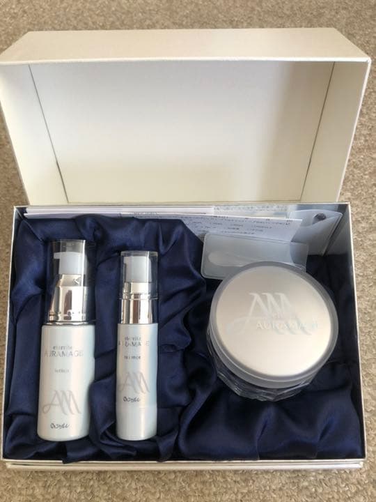 エタリテ オラマージュ クリーム他