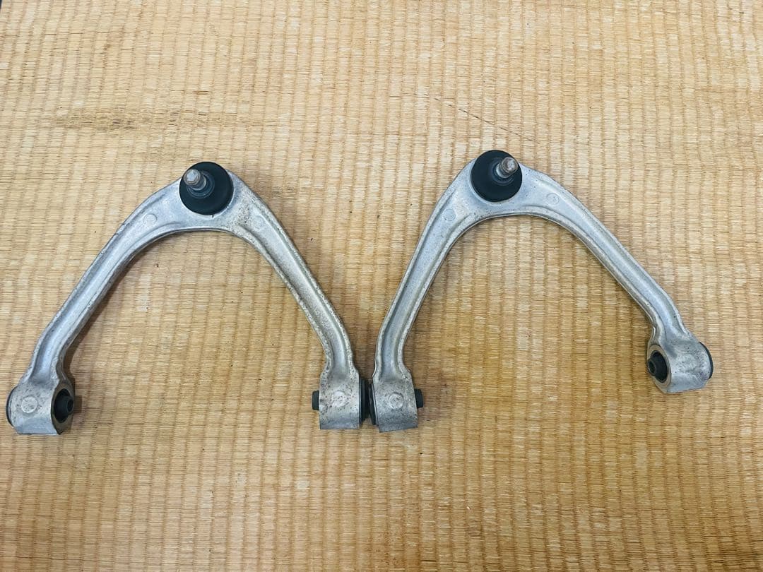 ☆期間限定特価☆V36スカイラインセダン フロントアッパーアーム☆