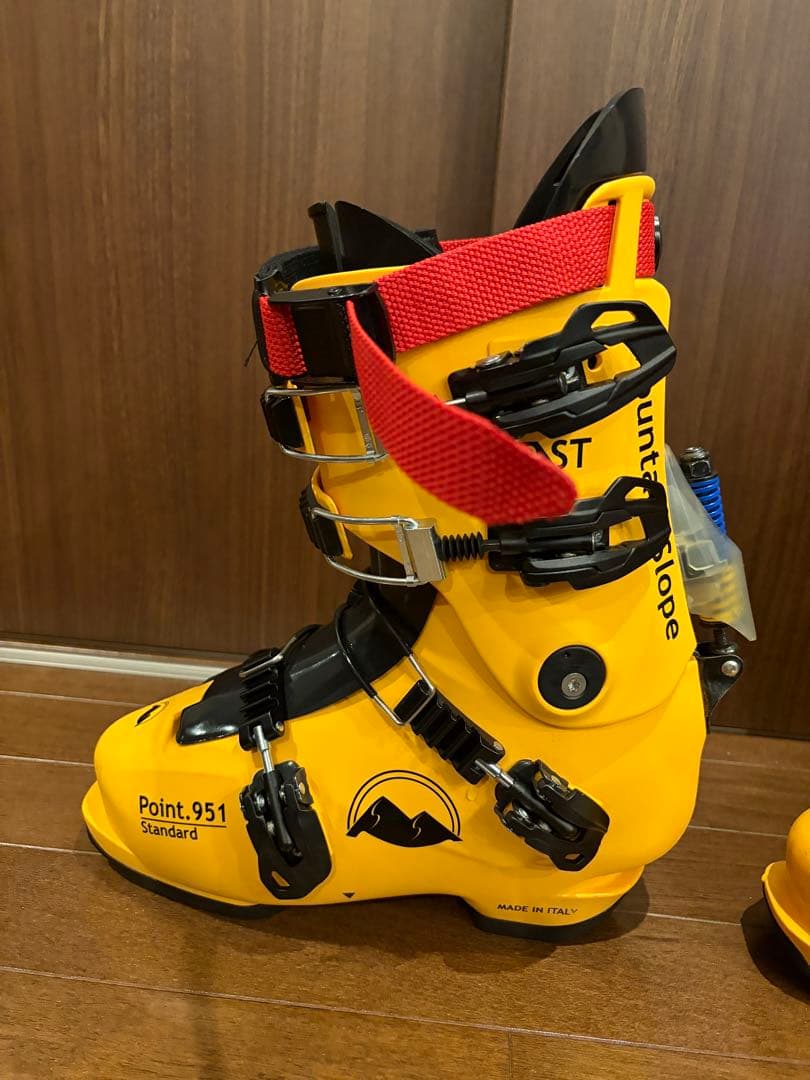 【極美品】25-26 Mountain Slope Bシェル インチューション付