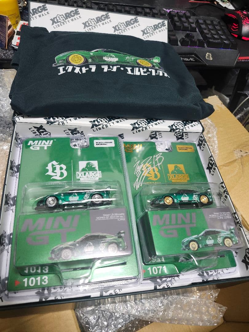 MINI GT ミニカーセット サイン入り Tシャツ付き