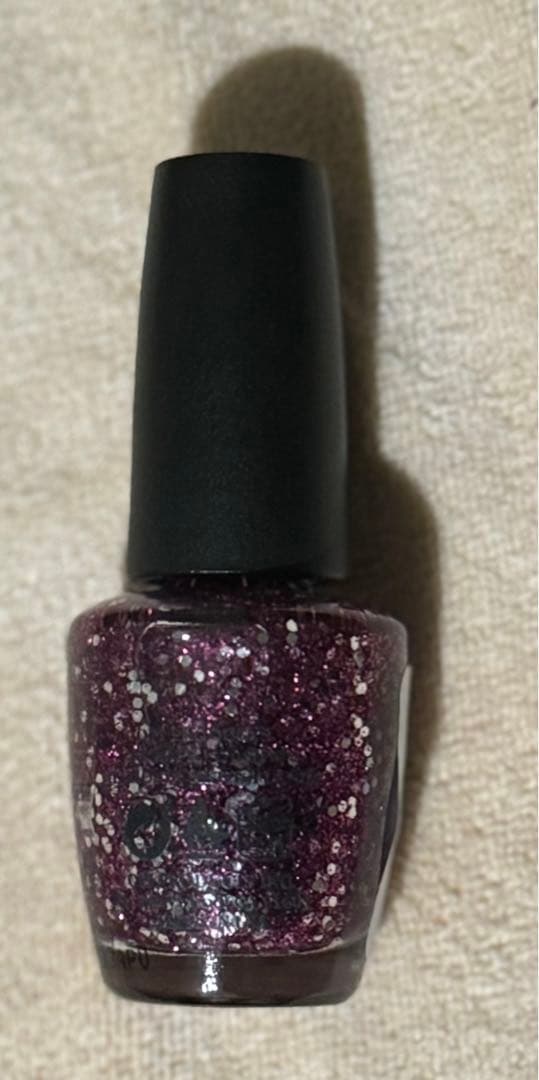 新品】OPI  ネイルラッカー ポリッシュ HLC13 DivineSwine