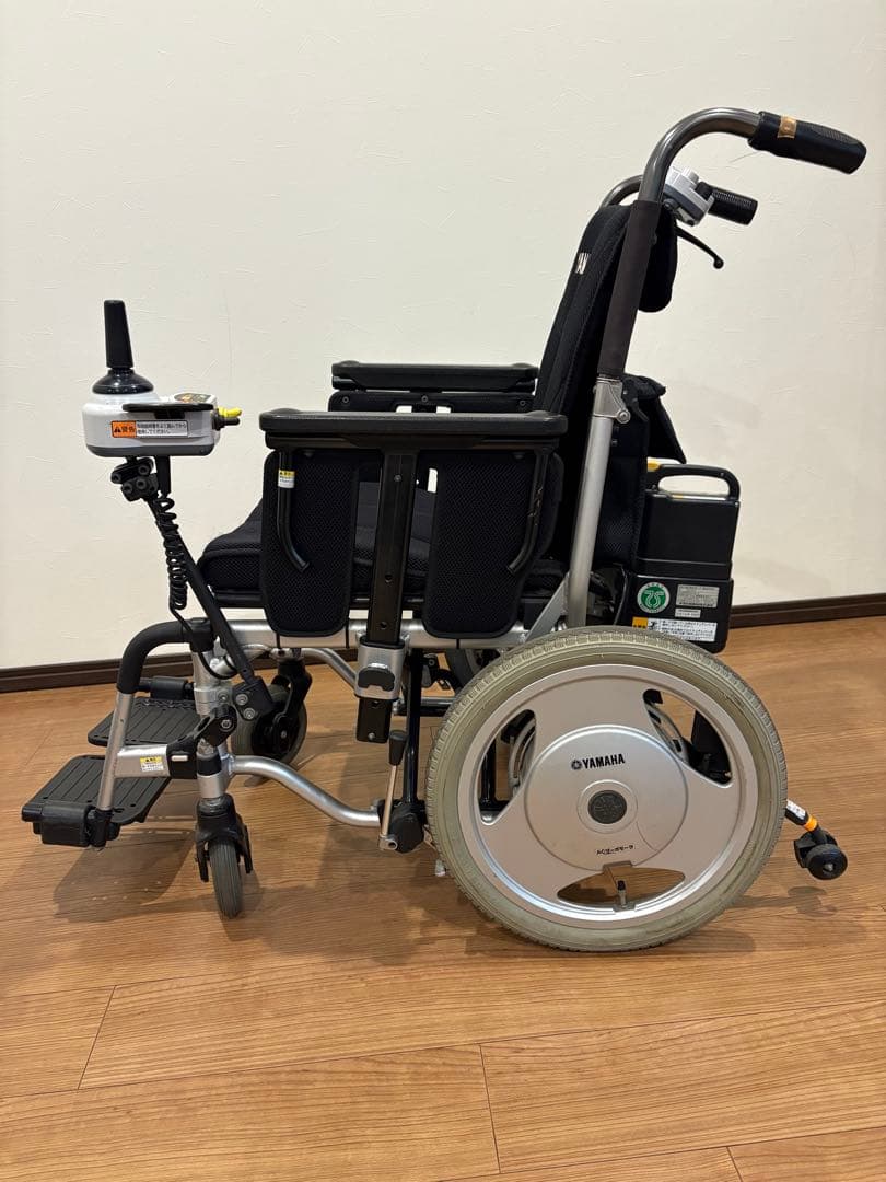 YAMAHA .中古電動車椅子　折りたたみ可能　①