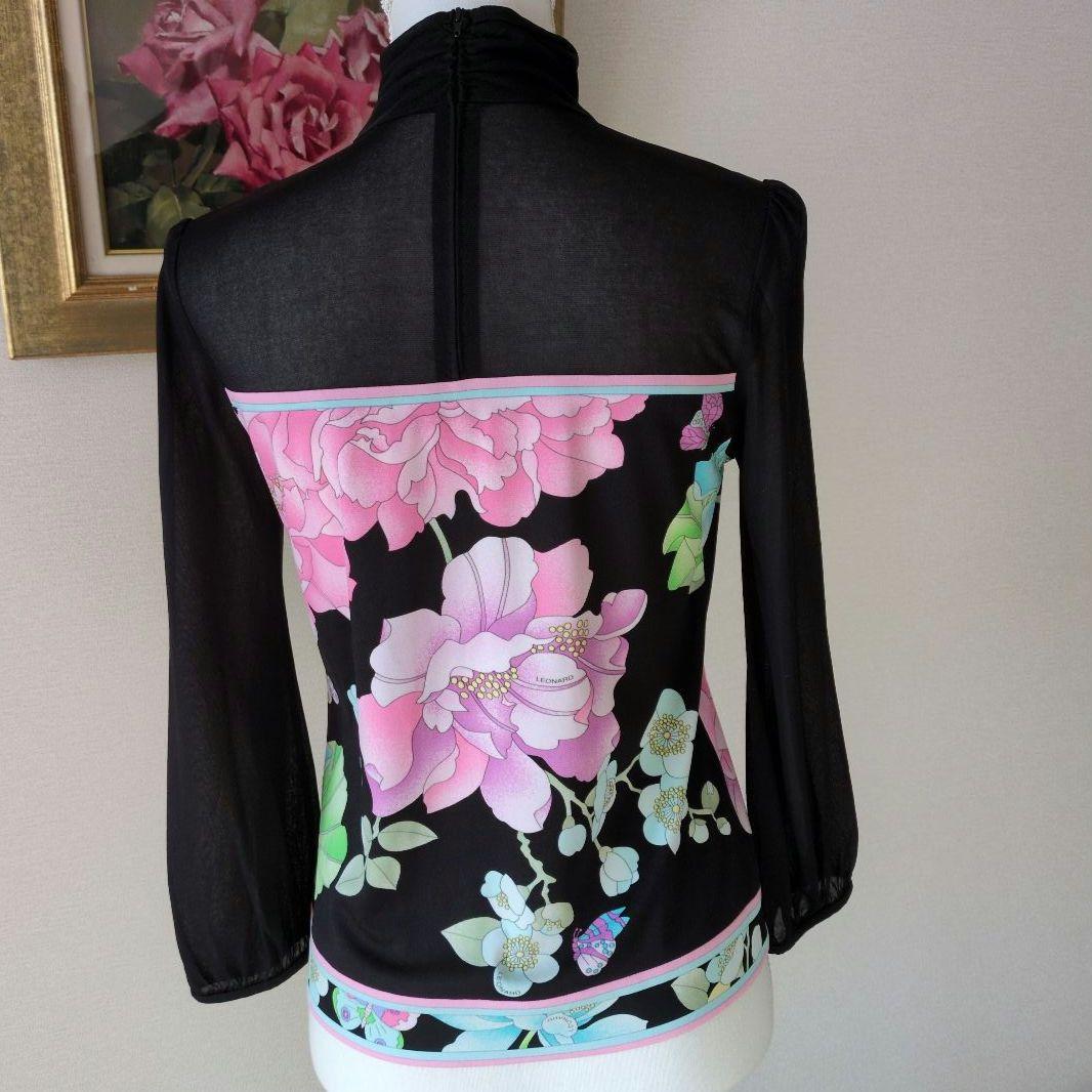 レオナール花柄 黒長袖トップス