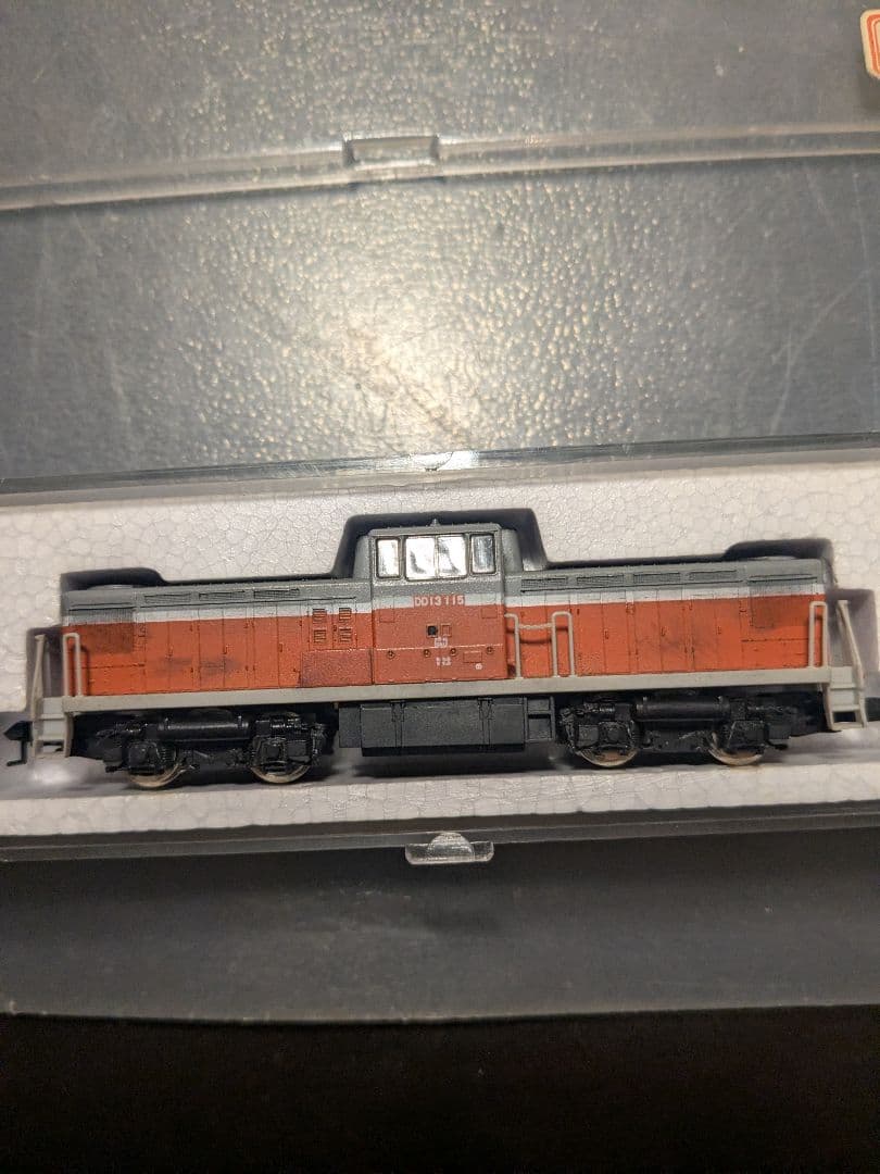 Nゲージ ディーゼルDD13機関車 オレンジ/グレー