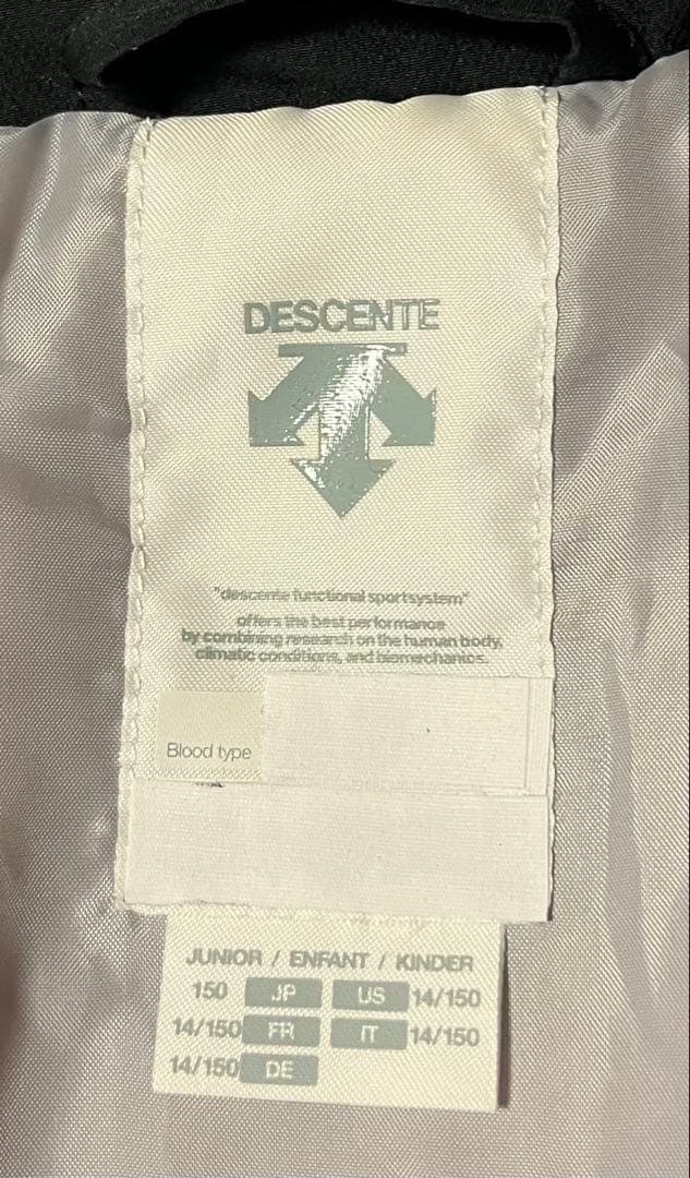 DESCENTE デサント スキーウェアー DJR-416JP サイズ150