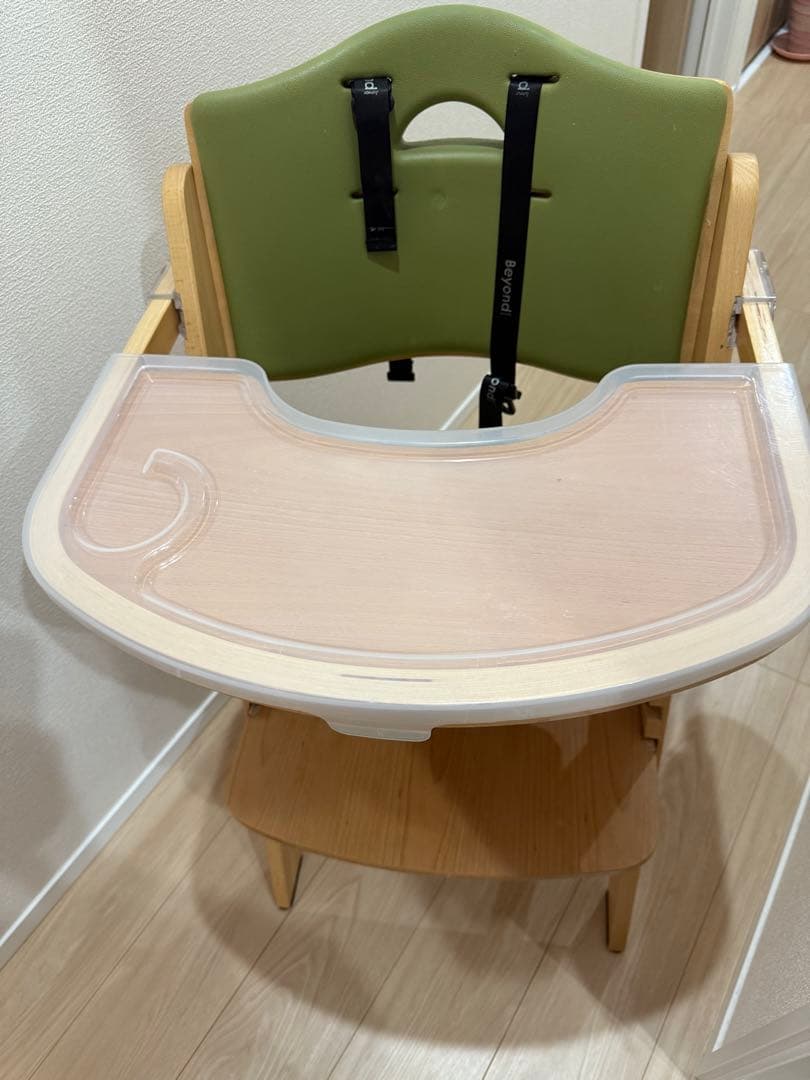 ビヨンド ジュニア ハイチェア Abiie オリーブ beyond 木製