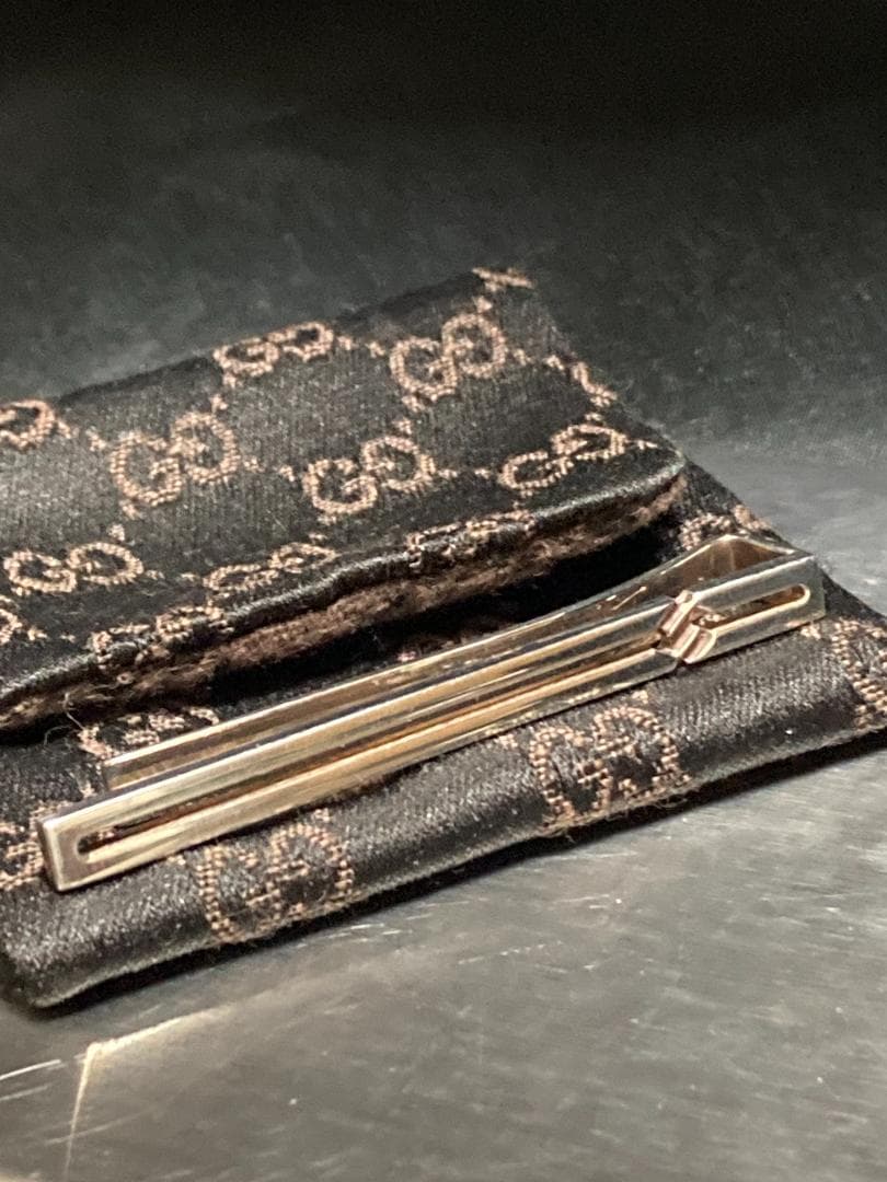 グッチ インフィニティ ノット ネクタイピン シルバー 925