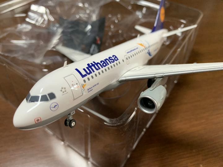 1/200 ルフトハンザ　A319-100 特別ペイント