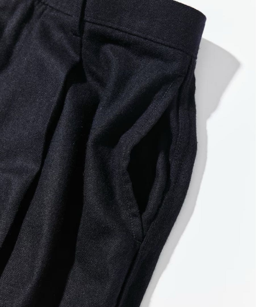 パンツ CAHLUMN Wool Flannel Pant