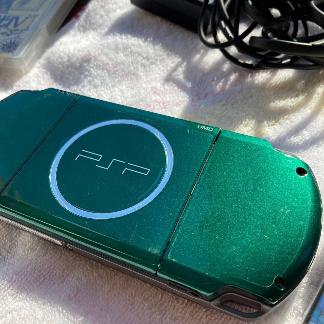 美品 PSP3000 本体 グリーン 4GBまとめ売り ペルソナ 大航海時代