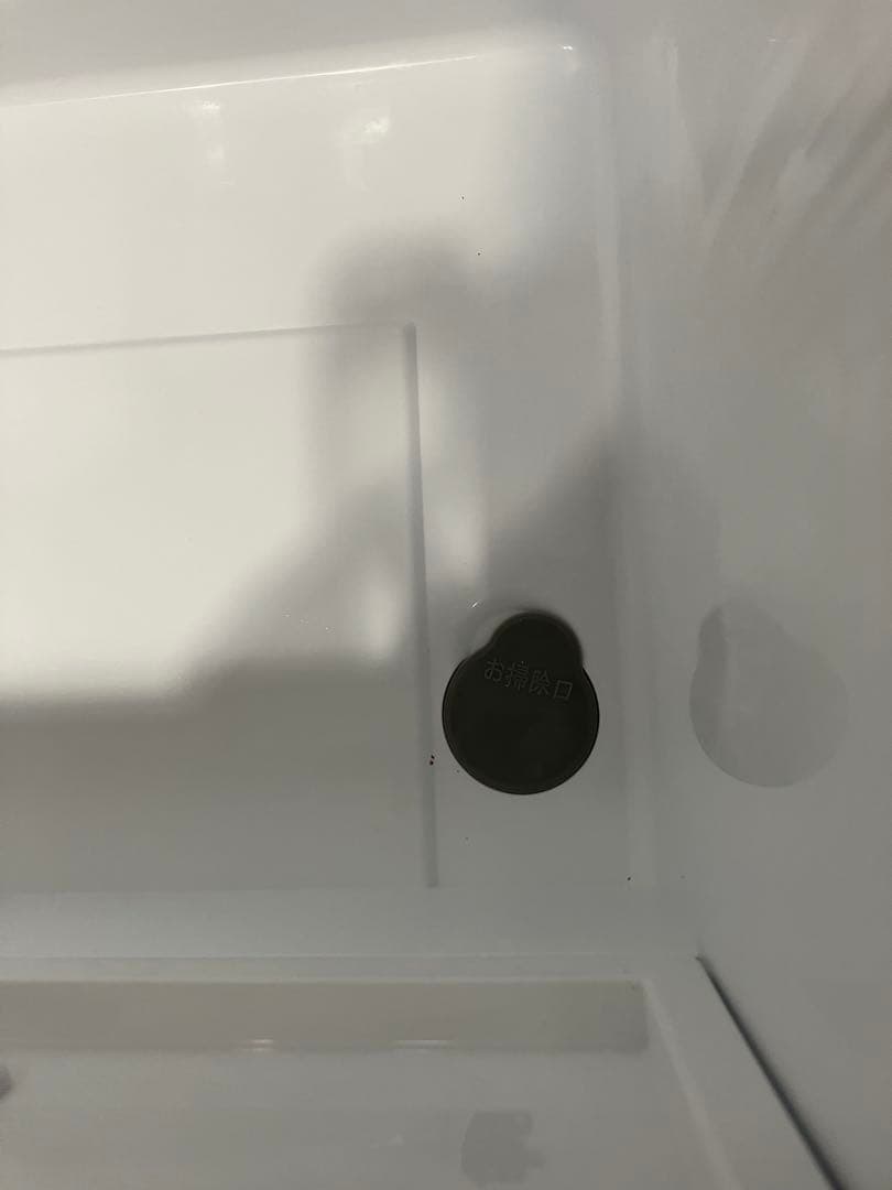 【送料込】　Hisence 冷蔵・冷凍庫　ホワイト　358L