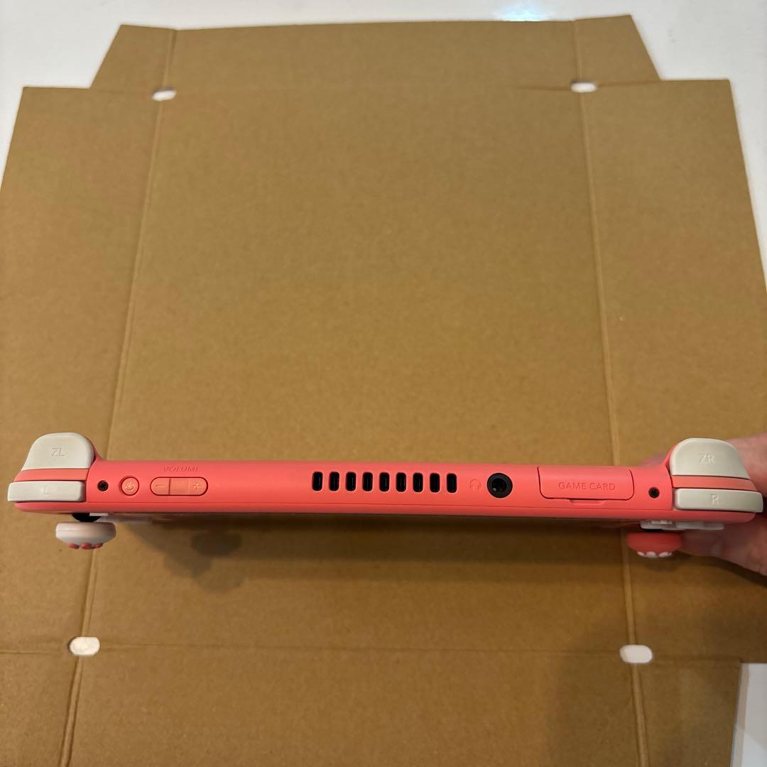 Nintendo Switch Lite ピンク 肉球デザイン　クリアカバー