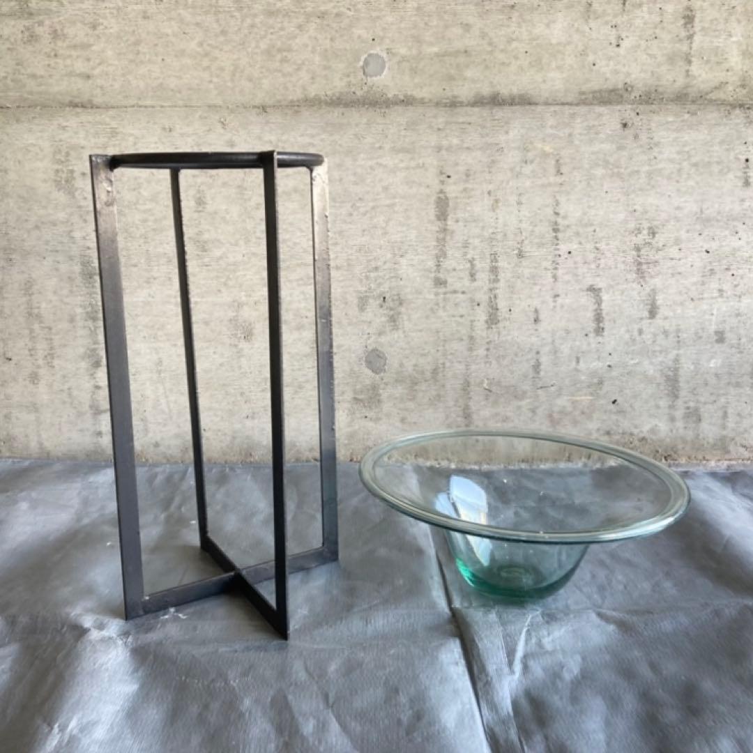 置物 オブジェ 花器 鉢 水盤 ガラス アイアン スタンド 台付 脚付き レトロ