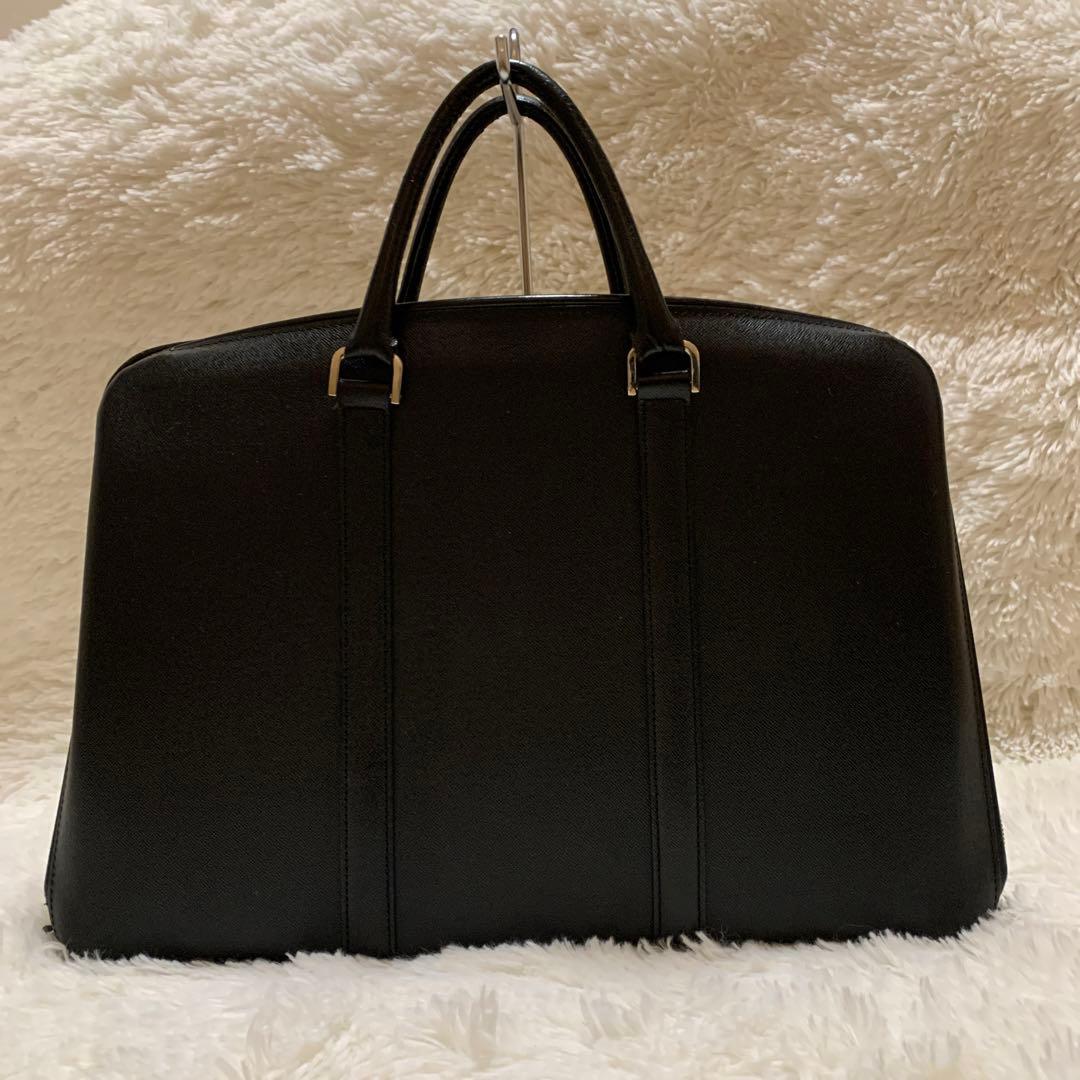 ポーター アベニュー ブリーフケース 薄型でスマート、カッコいい！送料込み！