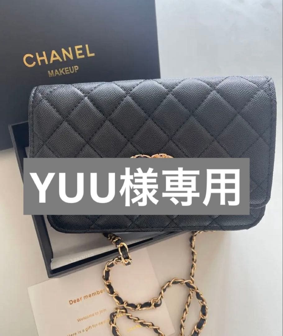 CHANEL キルティング ブラックバッグノベルティ