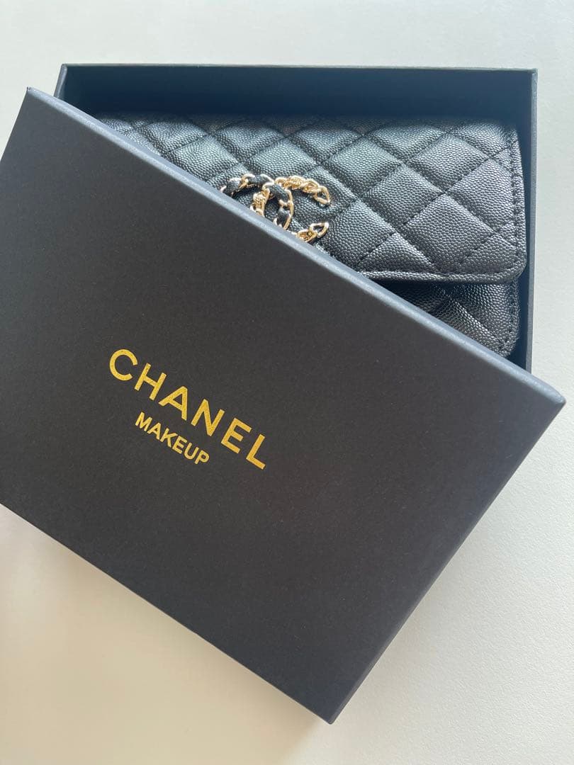 CHANEL キルティング ブラックバッグノベルティ