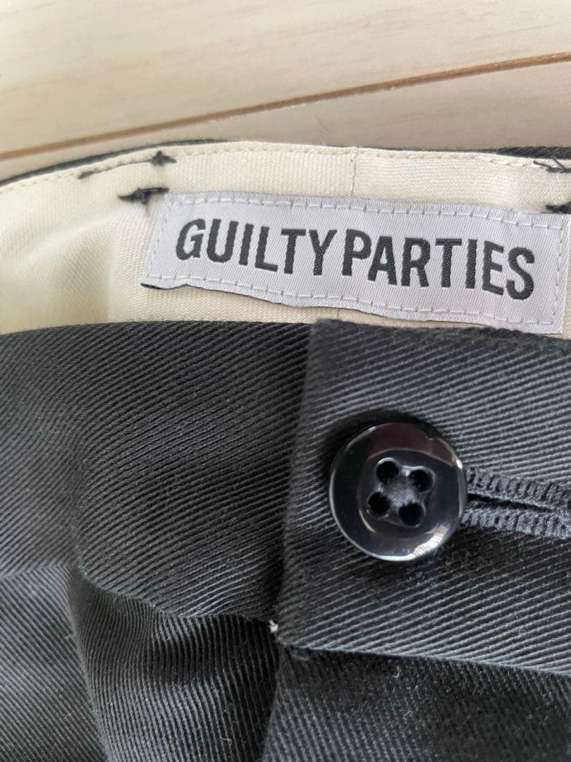 パンツ DOUBLE PLEATED CHINO TROUSERS