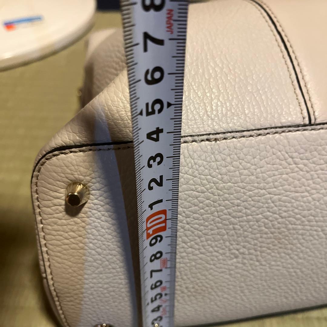 みーFURLA 薄いグレービジネスバッグ