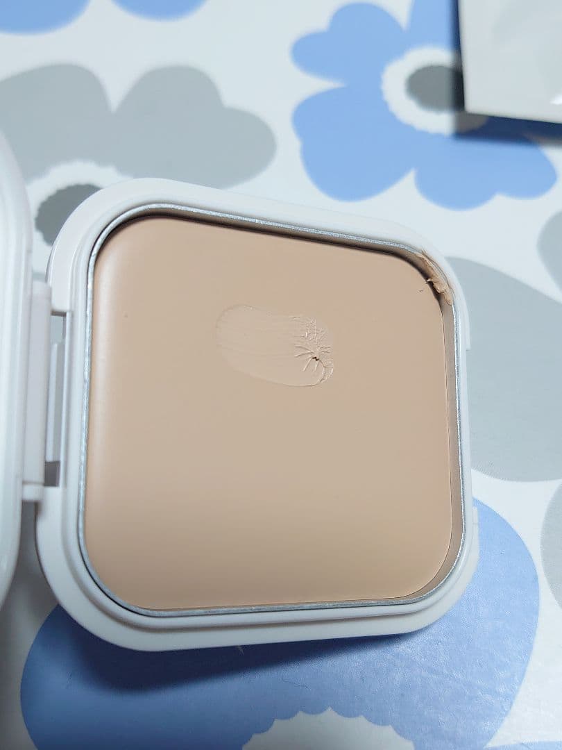 アルビオン アンテリサンス ブライトエマルジョン ファンデーションNA201