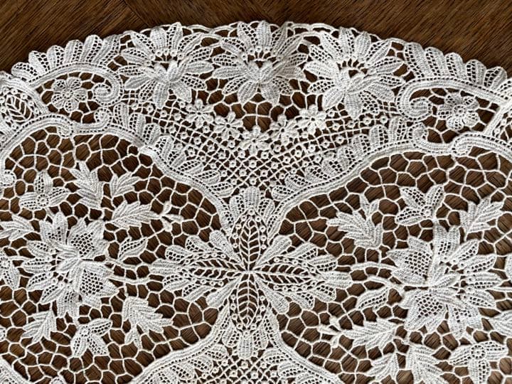 grotan 　ベネチアンレース　手編みドイリー