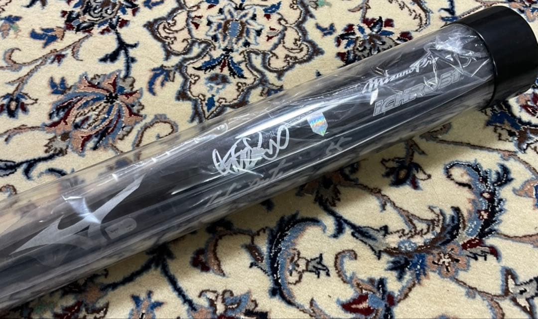 イチロー サイン入り 2010年モデル バット