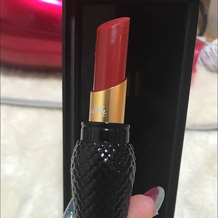 クリスチャンルブタン リップ