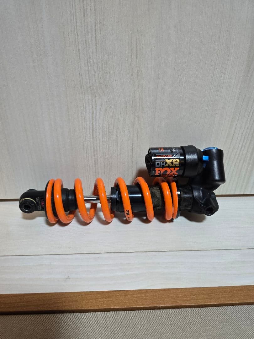 FOX DHX2 FACTORY リアサス 2021年製
