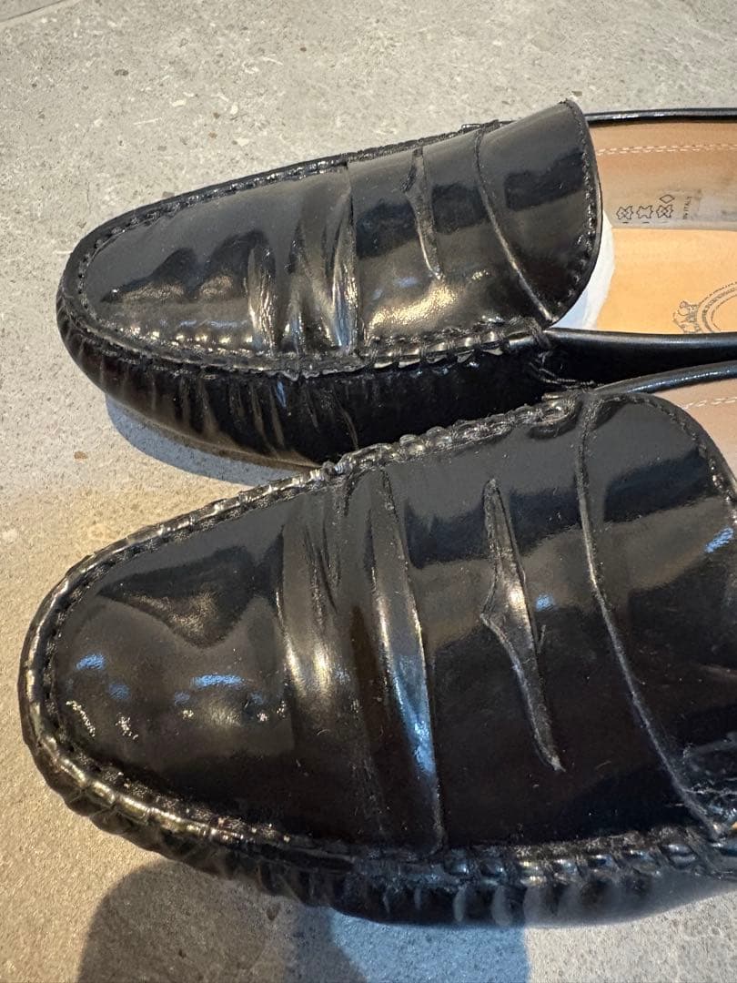 トッズ / エナメルローファー ドライビングシューズ 黒　　37.5