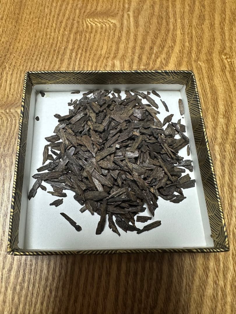 【極上 小笹 沈香】約18g 高級線香・お香（シュリンク包装・未開封）