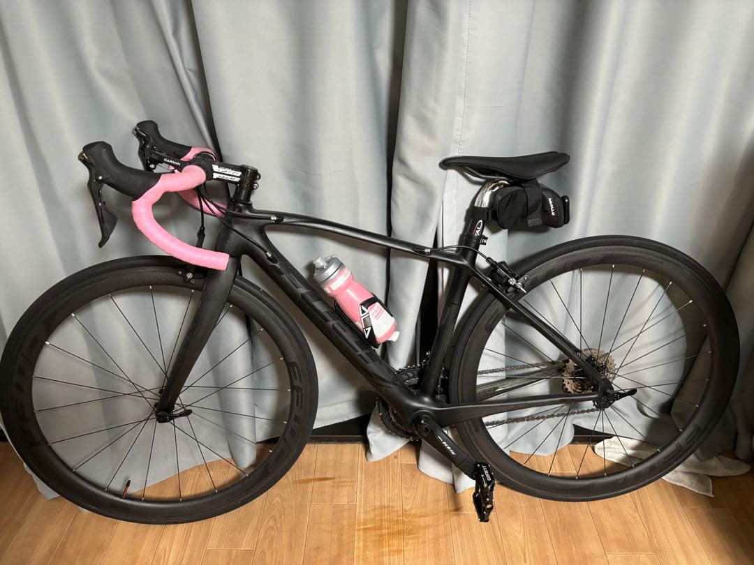 FUJI Mサイズ ロードバイク 男女兼用　ピンクブラック　ギア11 自転車本体