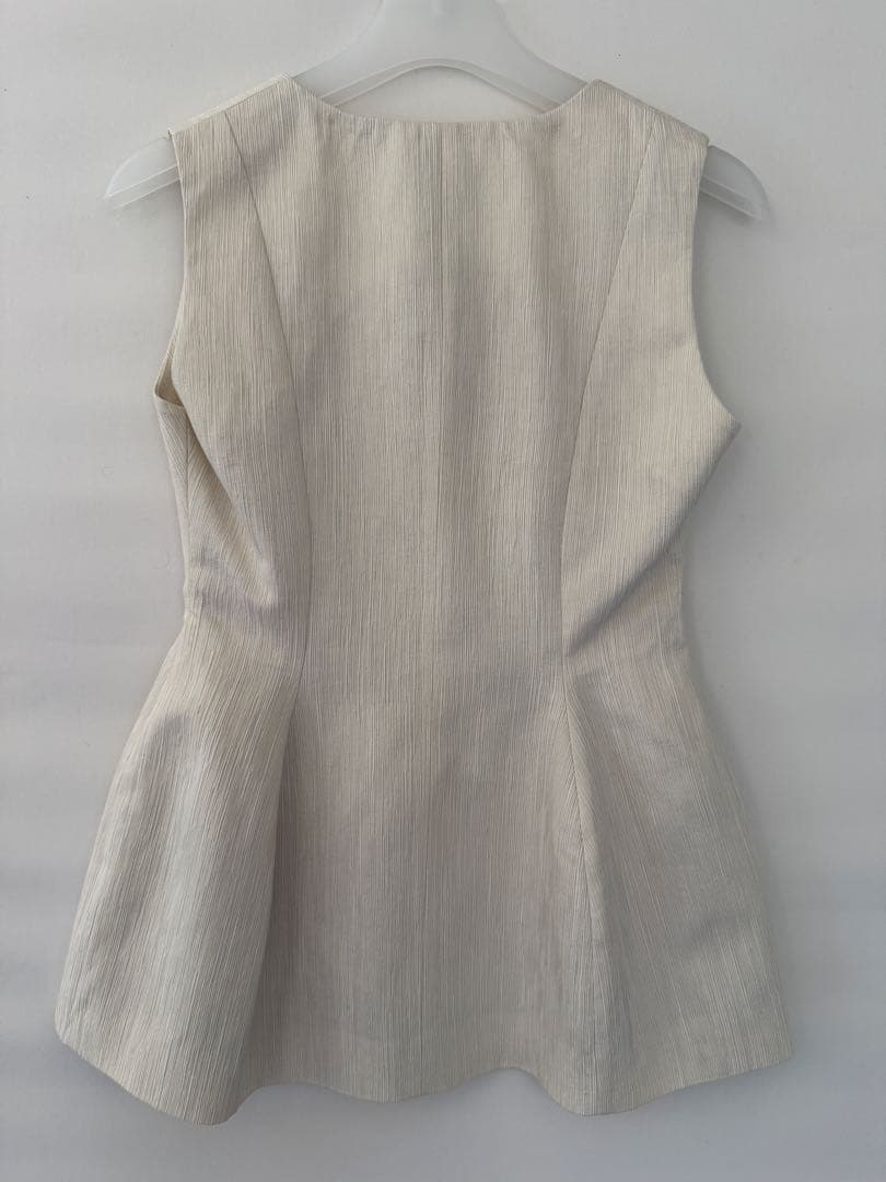 【新品】anuans ノースリーブ ベスト タグなし フリーサイズ