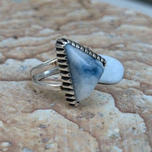 ハンドメイドの入りコン沢翡翠リング　コン沢リング　一点物