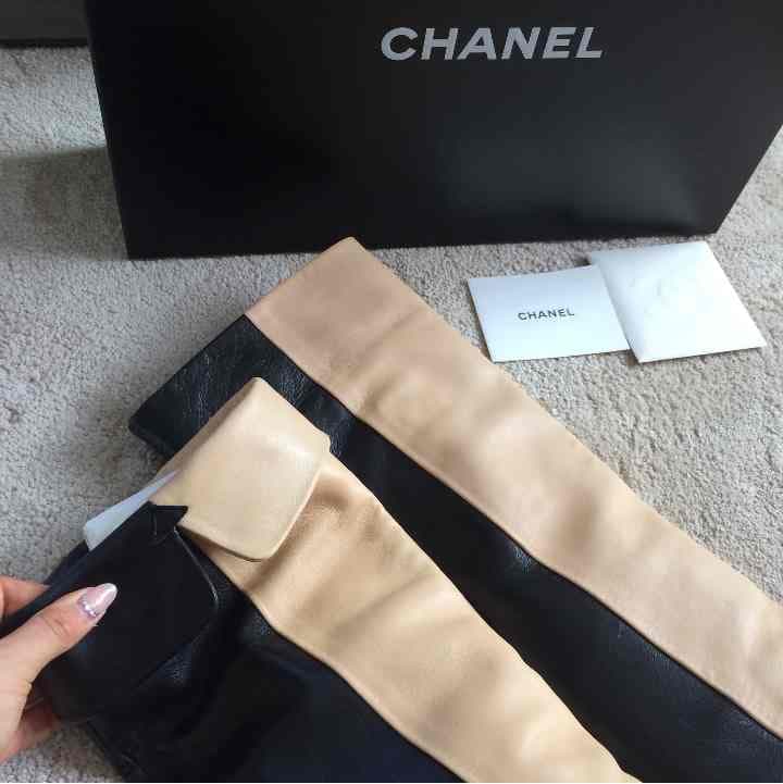 CHANELニーハイバイカラーブーツベージュ黒