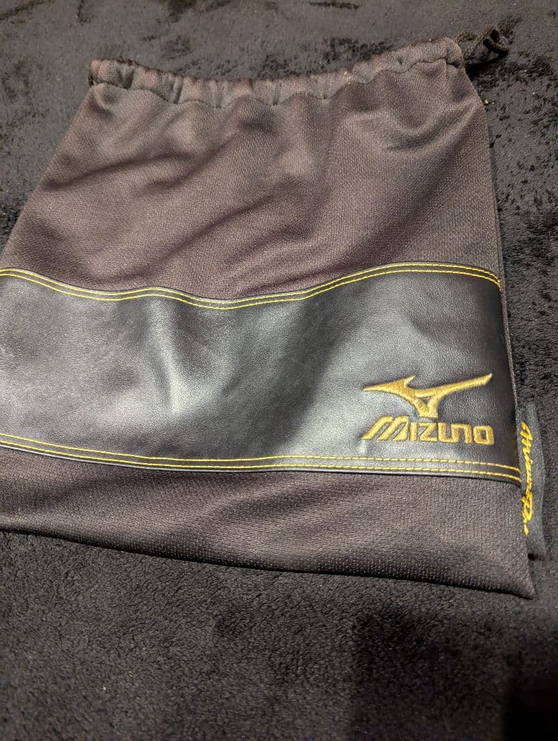 ミズノプロ 軟式外野手用グローブ（ボール、グラブ袋付き）