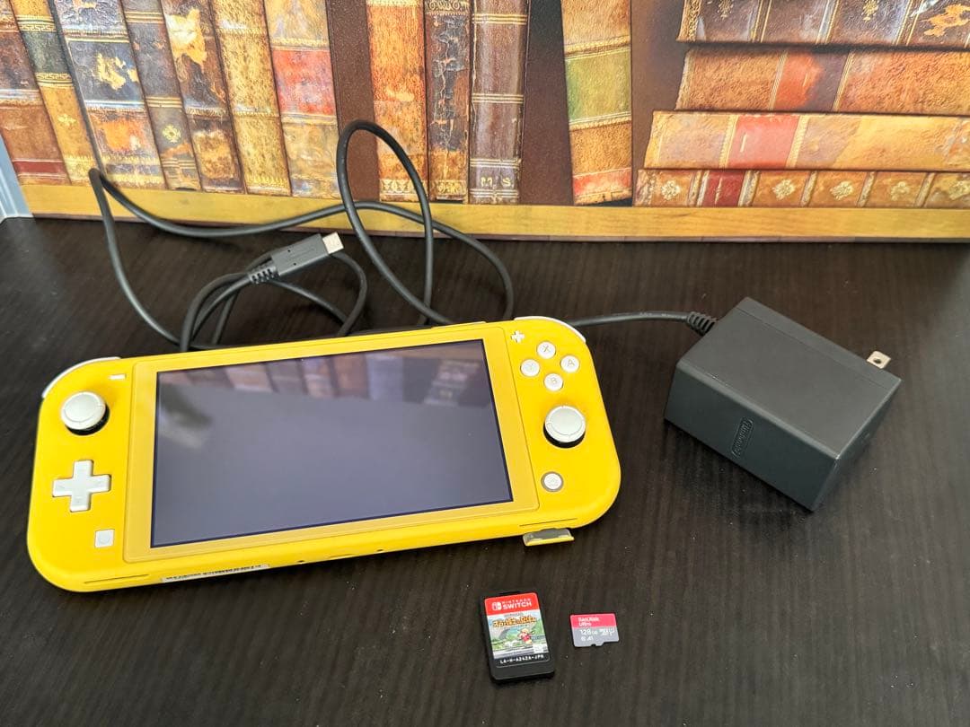 ロンジー　Switch Lite イエロー本体SDカードソフト