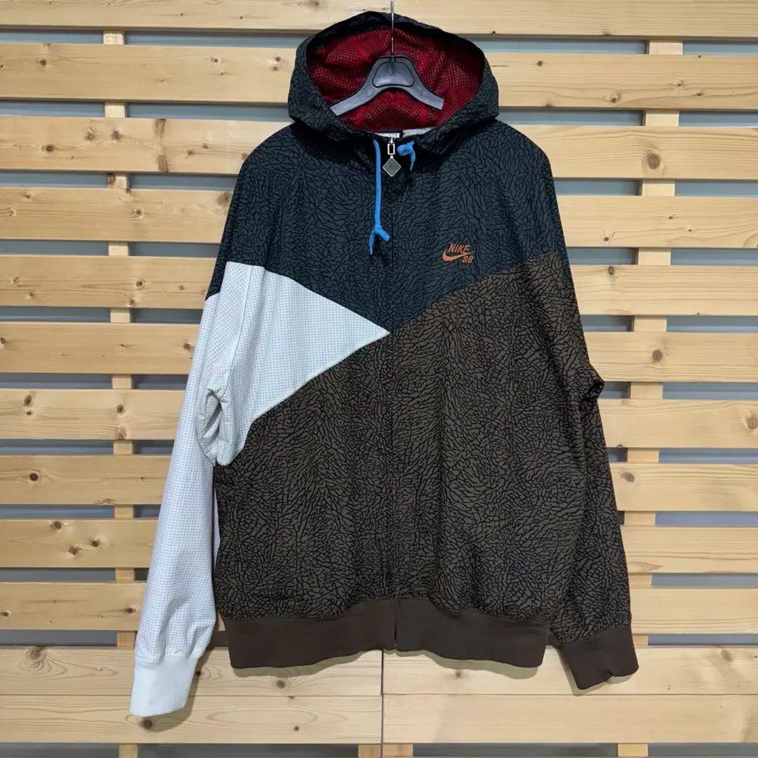 美品　レアNIKE SB セメント　ナイロンジャケットSupreme 刺繍ロゴ