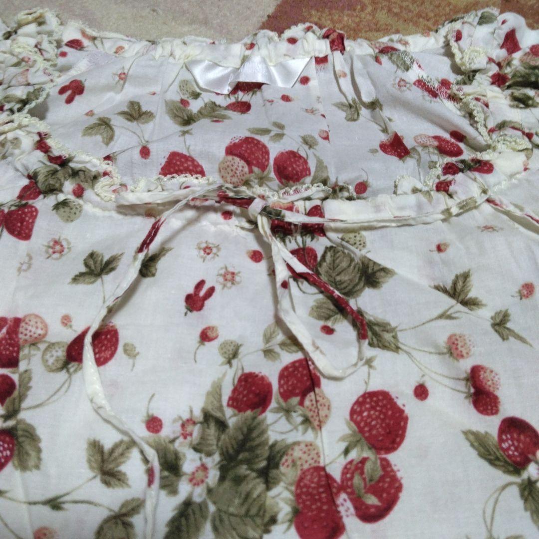 夏セール　ピンクハウス　激かわイチゴ柄 フリル付き 半袖チュニック