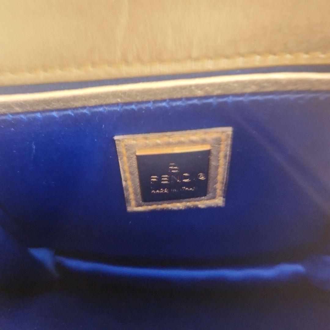 FENDI ゴールド ストライプ ショルダーバッグ