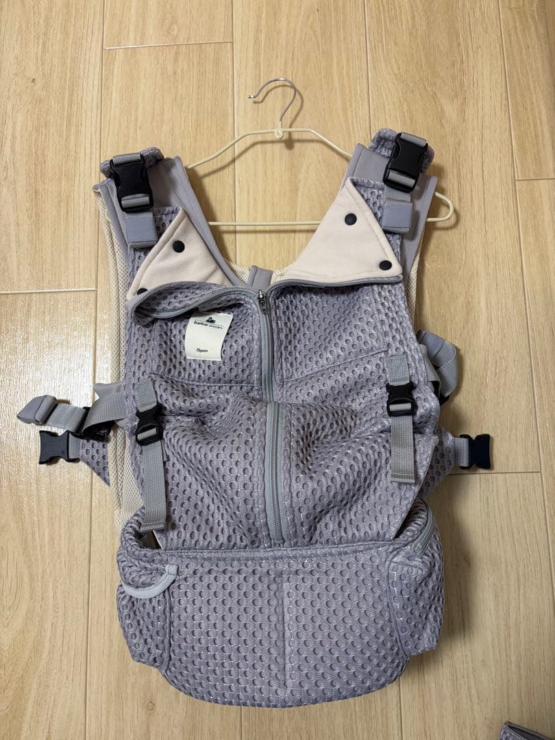 グレー メッシュ 抱っこ紐 べべスワン