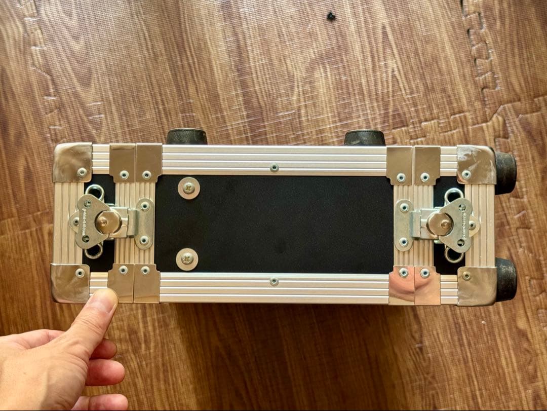 penn elconの2Uラックケース ブラックマジックデザイン ラックマウント