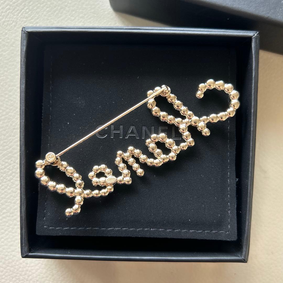 CHANEL⭐︎ブローチ