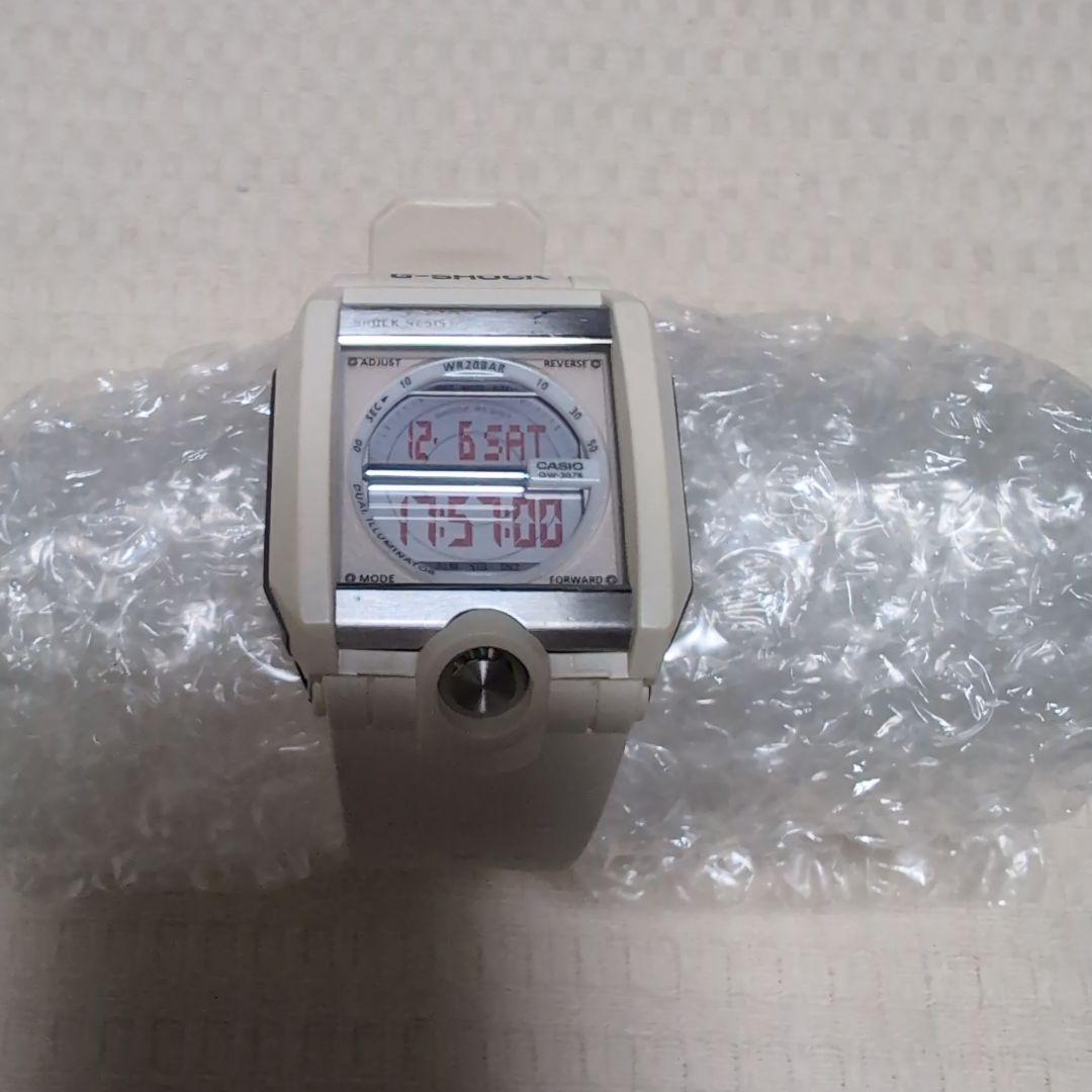 G-SHOCK g-8100 ホワイト