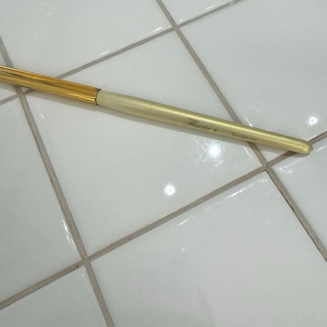 フルーリア　スカルプチュアブラシ　スカルプチュア筆　ホワイト