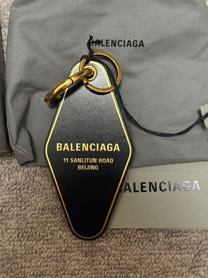 激レア　正規品　バレンシアガ　Beijing開店記念　キーリング