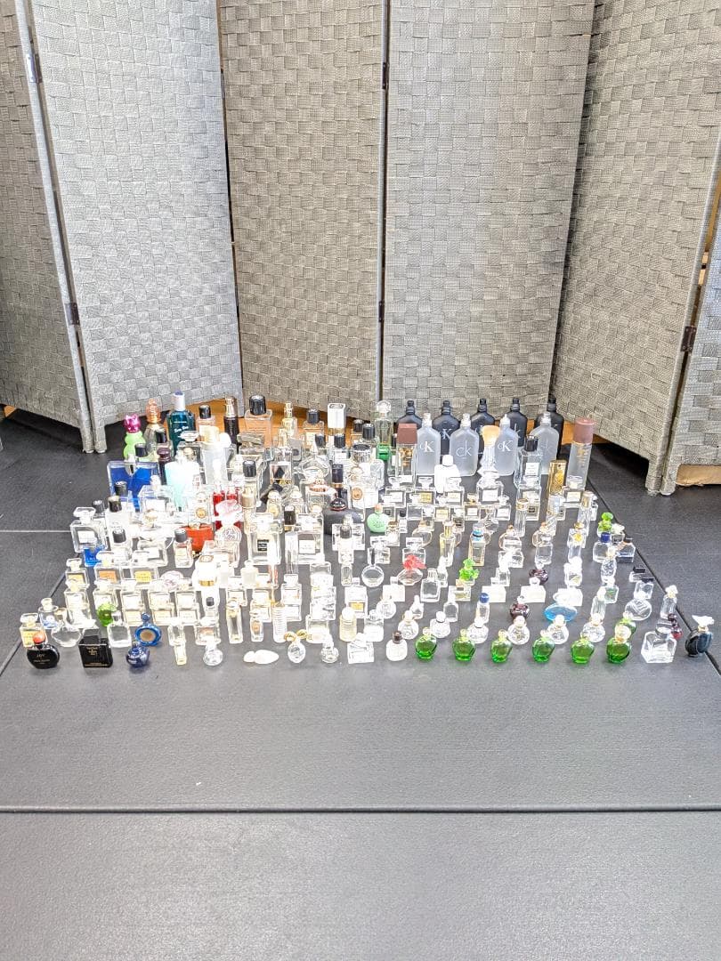香水空き瓶224点まとめセット大量 シャネル 資生堂 エルメスイヴサンローラン他