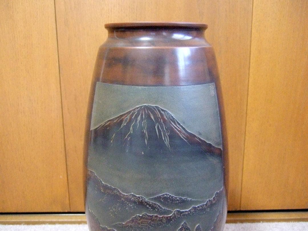 中国美術 欽州 泥興陶 山水彫刻 浮彫 窯変 飾り壺 / 富士山 花瓶 花器
