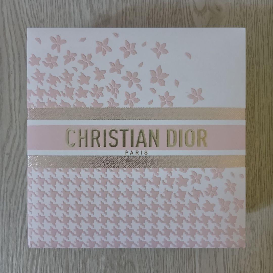 限定品　Miss Dior 50ml オードトワレ & Lip Glow コフレ