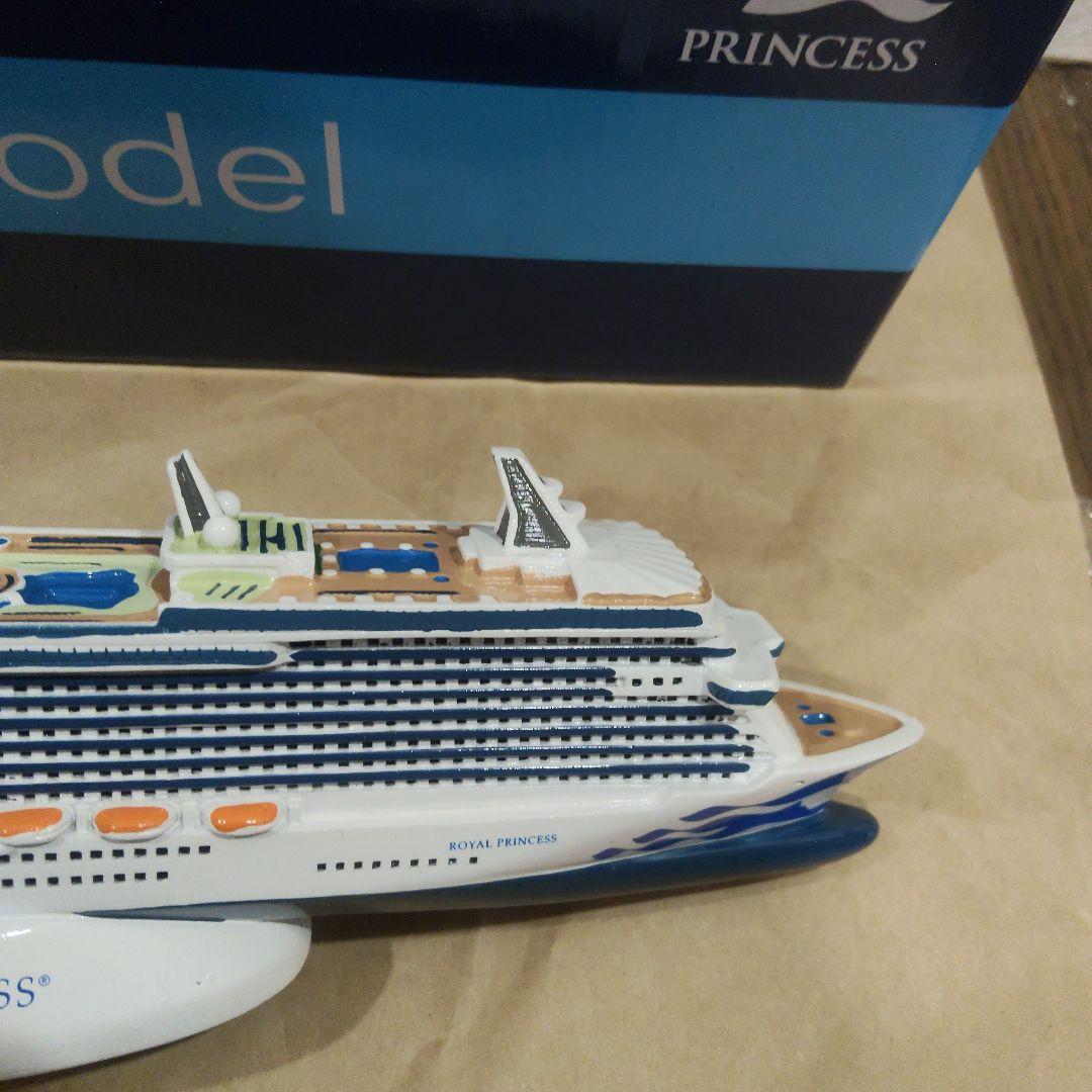 【新品】豪華客船　ロイヤルプリンセス　プリンセスクルーズ　クルーズ船　模型　置物